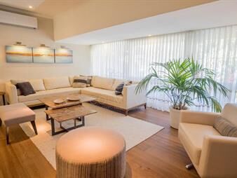 https://web5.gallito.com.uy/ubicada-en-el-corazon-de-la-playa-mansa-inmuebles-26340240