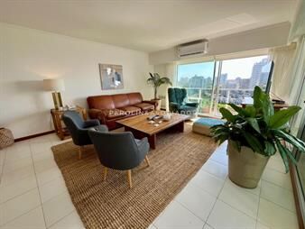https://web5.gallito.com.uy/apartamento-en-venta-de-3-dormitorios-en-punta-inmuebles-27494509