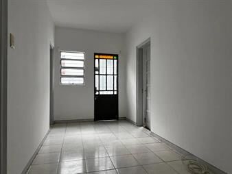 https://web5.gallito.com.uy/alquiler-casa-2-dormitorios-con-patio-sin-gastos-inmuebles-28036857