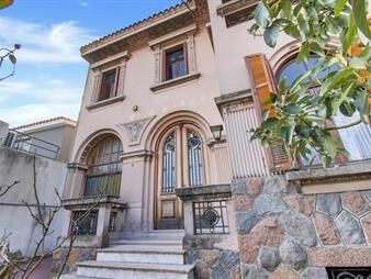 https://web5.gallito.com.uy/venta-de-casa-en-prado-4-dormitorios-3-baños-servicio-jardi-inmuebles-28039267