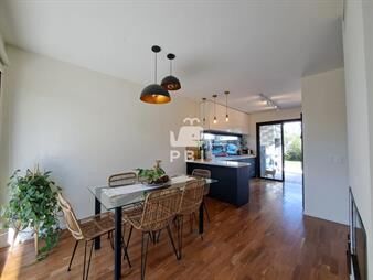 https://web5.gallito.com.uy/casa-de-2-dormitorios-en-venta-en-punta-del-este-inmuebles-28039295