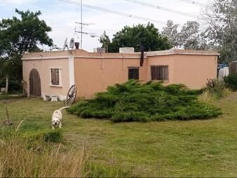 https://www.gallito.com.uy/terreno-tipo-chacra-con-casa-y-galpones-con-205-m-de-frent-inmuebles-28039436