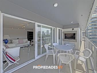 https://web5.gallito.com.uy/apartamento-venta-aidy-grill-punta-del-este-inmuebles-26406383