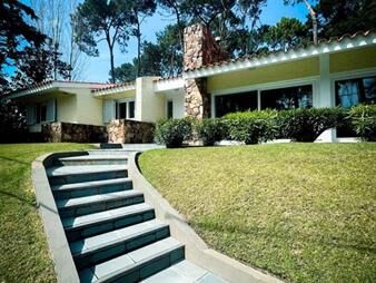 https://www.gallito.com.uy/casa-4-dormitorios-alquiler-verano-punta-del-este-inmuebles-27936186