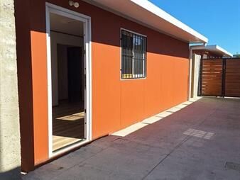 https://www.gallito.com.uy/alquiler-casa-nueva-dos-dormitorios-y-patio-pando-inmuebles-28039604