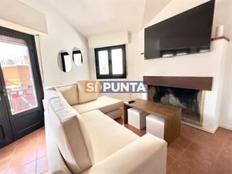 https://www.gallito.com.uy/casa-de-4-dormitorios-en-alquiler-punta-del-este-inmuebles-27609638