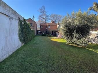 https://www.gallito.com.uy/venta-de-casa-3-dormitorios-gran-fondo-punta-gorda-inmuebles-28046440