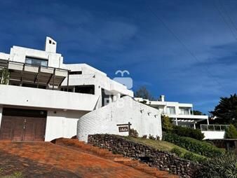 https://web5.gallito.com.uy/alquiler-temporal-casa-3-dormitorios-en-punta-ballena-inmuebles-28046923