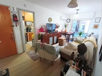 https://web5.gallito.com.uy/apartamento-en-venta-contrafrente-vista-a-patio-central-ve-inmuebles-28047639
