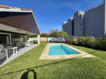 https://web5.gallito.com.uy/alquiler-de-temporada-a-pasos-de-playa-mansa-inmuebles-27608795