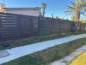 https://web5.gallito.com.uy/venta-casa-shangrila-sur-inmuebles-28048475