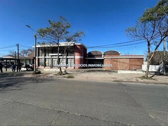 https://web5.gallito.com.uy/venta-local-industrial-o-deposito-la-teja-galpon-comercial-inmuebles-28048798