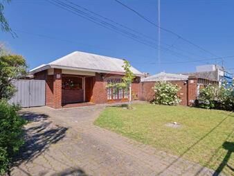 https://web5.gallito.com.uy/venta-casa-34-dormitorios-las-piedras-inmuebles-28048829
