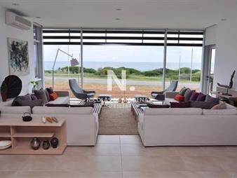 https://web5.gallito.com.uy/departamento-de-3-suites-dependencia-en-venta-inmuebles-25776785