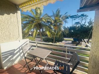 https://web5.gallito.com.uy/apartamento-en-venta-playa-mansa-frente-al-mar-inmuebles-28049108