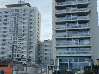 https://web5.gallito.com.uy/vendo-hermoso-y-moderno-apartamento-en-complejo-inmuebles-28049156