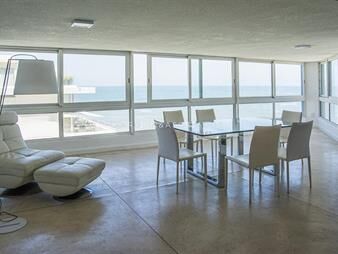 https://web5.gallito.com.uy/apartamento-en-venta-con-3-suites-en-garden-punta-inmuebles-24668712