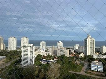 https://web5.gallito.com.uy/apartamento-de-2-dormitorios-en-roosevelt-punta-inmuebles-27775990