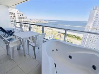https://web5.gallito.com.uy/apartamento-en-alquiler-temporario-playa-mansa-2-inmuebles-27739863