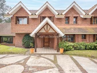 https://web5.gallito.com.uy/mansion-en-el-golf-inmuebles-25545846