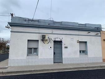 https://www.gallito.com.uy/vendo-hermosa-casa-en-la-ciudad-de-rocha-inmuebles-28064123
