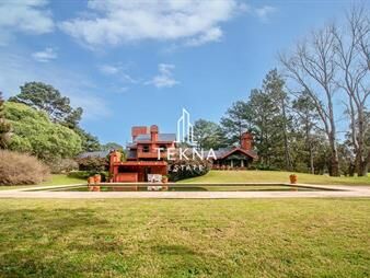 https://web5.gallito.com.uy/venta-y-alquiler-de-mansion-beverly-hills-punta-inmuebles-28066924