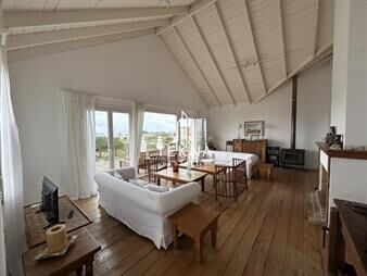 https://web5.gallito.com.uy/venta-y-alquiler-de-gran-casa-en-montoya-punta-inmuebles-28066933