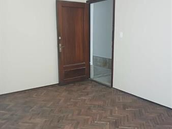 https://web5.gallito.com.uy/alquiler-apartamento-un-dormitorio-mercado-modelo-y-boliva-inmuebles-28067639