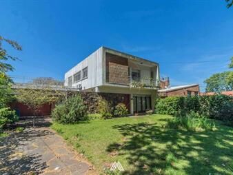 https://web5.gallito.com.uy/venta-casa-3dormitorios-garaje-piscina-punta-gorda-inmuebles-28010356