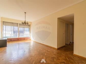 https://web5.gallito.com.uy/venta-apartamento-tres-dormitorios-servicio-centro-inmuebles-27954830