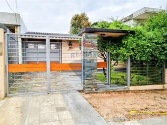 https://web5.gallito.com.uy/venta-casa-en-malvin-sur-tres-dormitorios-cochera-inmuebles-27831009