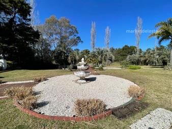 https://web5.gallito.com.uy/casa-en-el-golf-inmuebles-25368230