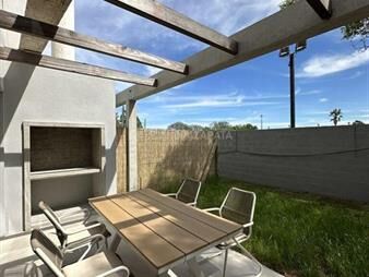 https://www.gallito.com.uy/alquiler-casa-a-estrenar-dos-acres-jardin-parrillero-2-c-inmuebles-28036256