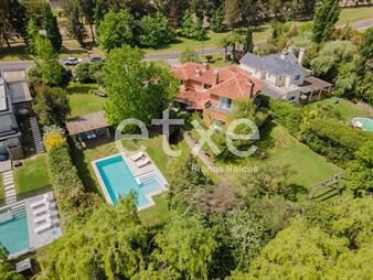 https://web5.gallito.com.uy/tradicional-casa-en-venta-lomas-de-la-tahona-inmuebles-26212727