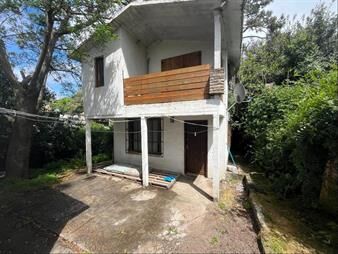https://web5.gallito.com.uy/en-doble-planta-2-dormitorios-2-baños-alquiler-el-pinar-no-inmuebles-28069973