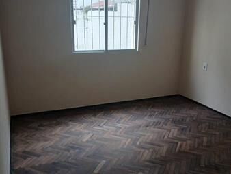 https://web5.gallito.com.uy/alquiler-apartamento-un-dormitorio-mercado-modelo-y-boliva-inmuebles-28067639