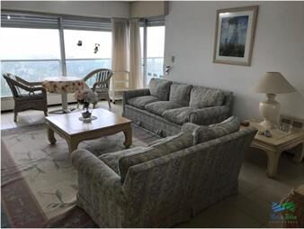 https://web5.gallito.com.uy/venta-apartamento-de-3-dormitorios-en-roosevelt-inmuebles-22538122