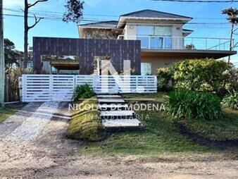 https://web5.gallito.com.uy/casa-de-6-dormitorios-en-venta-proximo-al-mar-inmuebles-25042521