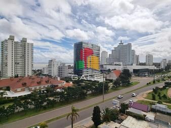 https://web5.gallito.com.uy/apartamento-3-dormitorios-dep-terraza-con-de-inmuebles-28070826