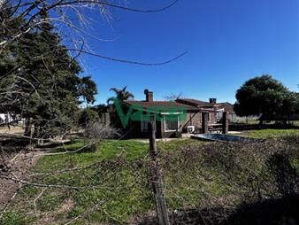 https://www.gallito.com.uy/casa-y-local-en-venta-3-dormitorios-el-pinar-inmuebles-27670610