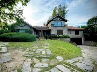 https://web5.gallito.com.uy/lujo-y-comodidad-venta-o-alquiler-casa-lomas-3d-inmuebles-28071382