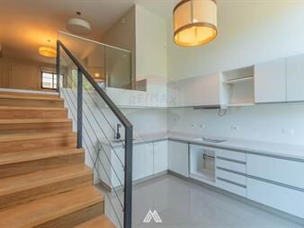 https://web5.gallito.com.uy/exclusivo-apartamento-triplex-en-la-casona-town-inmuebles-28076437