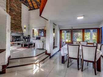 https://web5.gallito.com.uy/venta-casa-pinares-a-100-mt-del-mar-inmuebles-27968152