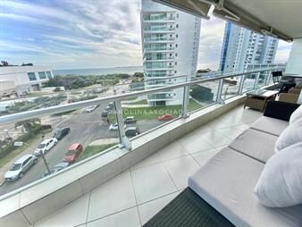 https://web5.gallito.com.uy/departamento-en-venta-de-3-dormitorios-en-season-inmuebles-26958845