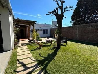 https://www.gallito.com.uy/casa-3-dormitorios-en-zona-centrica-inmuebles-28076990