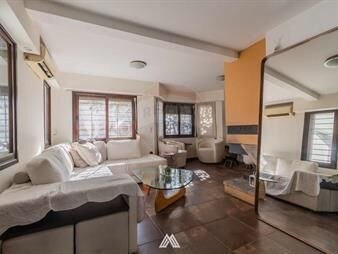https://www.gallito.com.uy/venta-de-gran-casa-centrica-de-3-dormitorios-pando-inmuebles-27548496