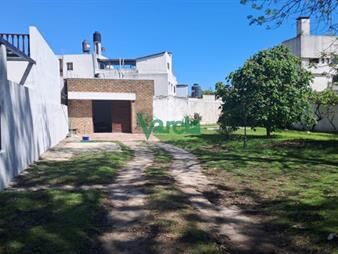 https://www.gallito.com.uy/gran-terreno-en-punta-gorda-a-metros-de-la-rambla-inmuebles-28070961