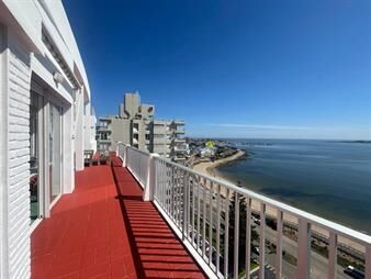 https://web5.gallito.com.uy/pent-house-en-venta-de-2-dormitorios-en-edificio-inmuebles-28077105