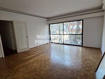 https://www.gallito.com.uy/a-pasos-de-la-rambla-3-dormitorios-y-servicio-y-patio-inmuebles-28064051