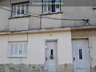 https://web5.gallito.com.uy/apartamento-en-alquiler-2-dormitorios-primer-piso-por-escal-inmuebles-28082103